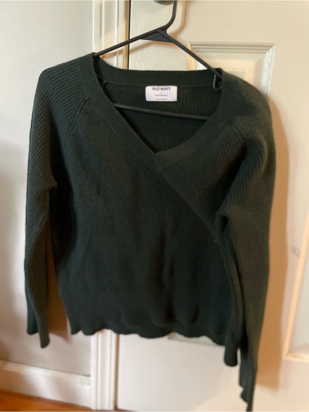 Old Navy Dark Green V-Neck Ribbed Sweater